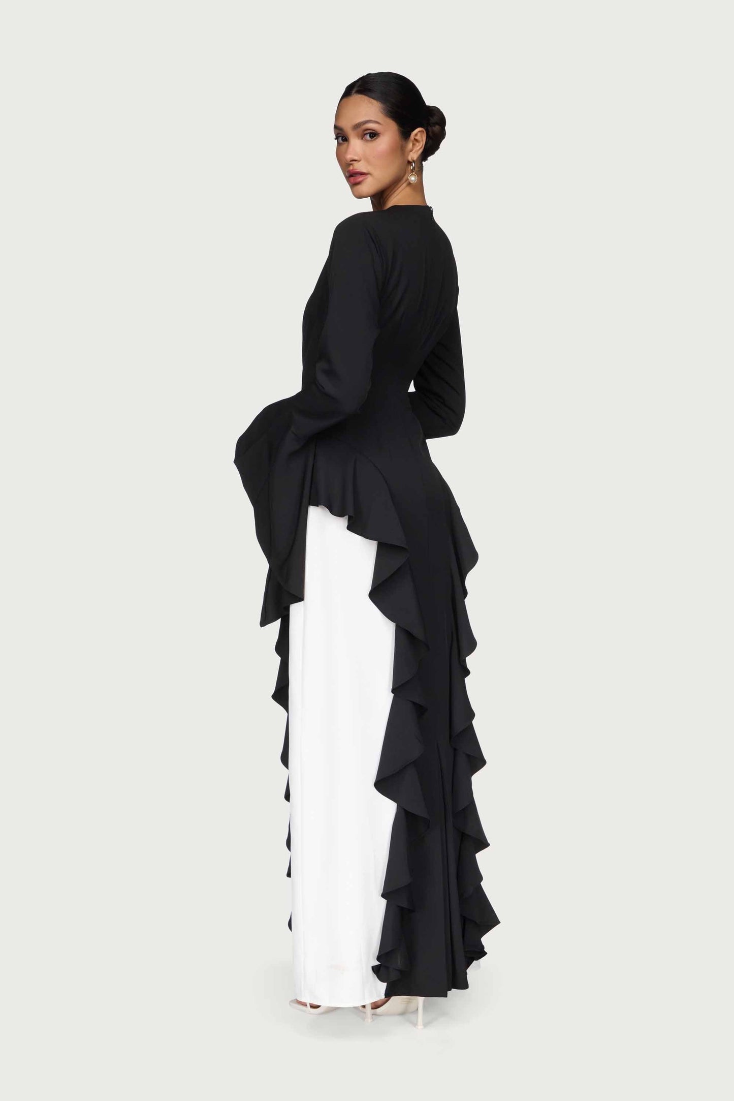 Leen Contrast Ruffle Maxi Dress - Black