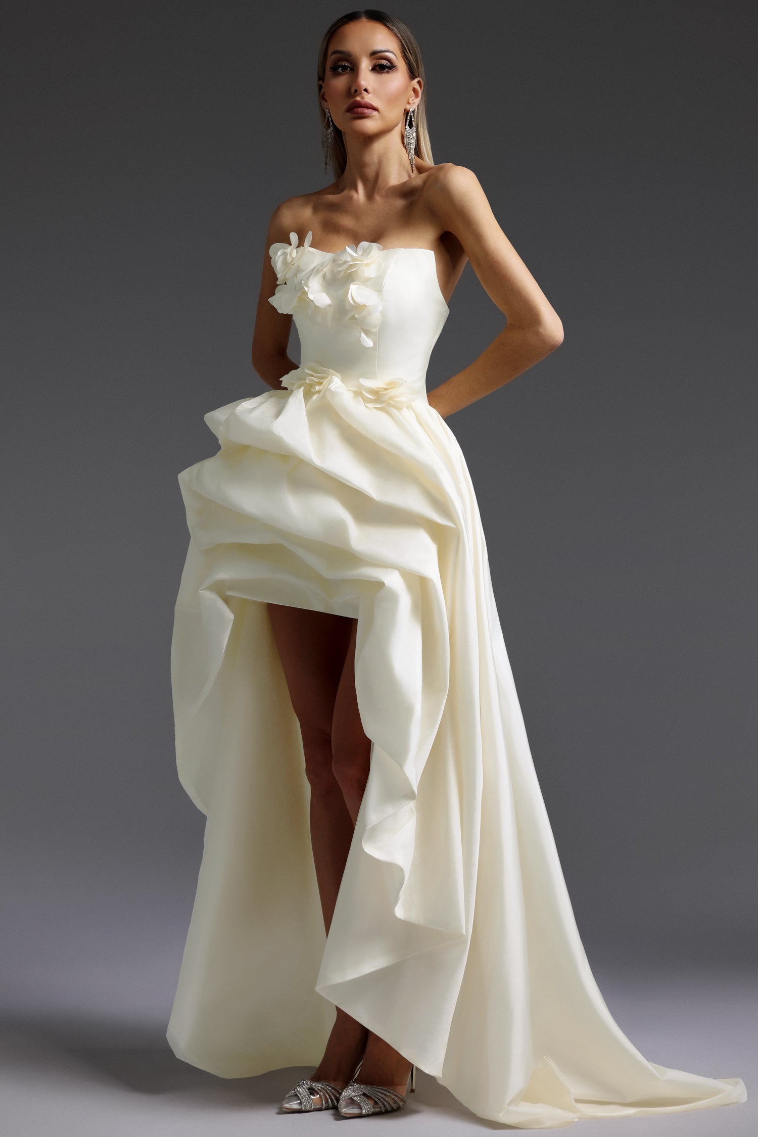 Tabitha Sleeveless Flowers Trailing Maxi Dress	