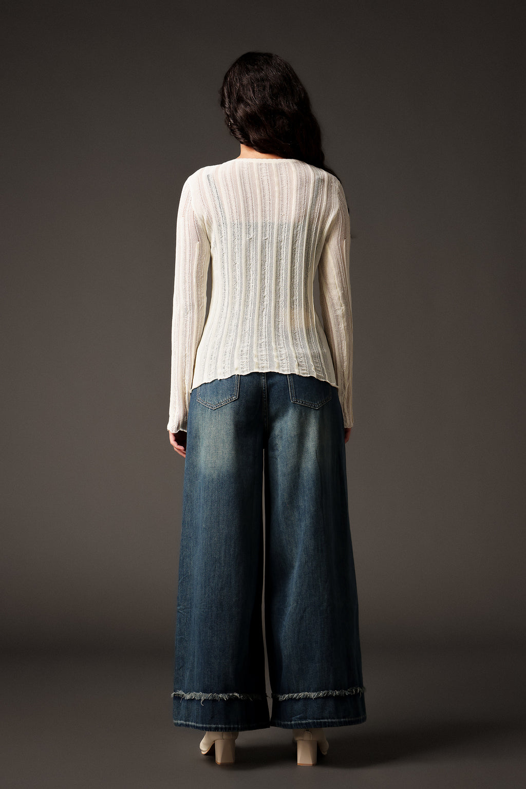 Ganaba Long Sleeves Flowers Top	