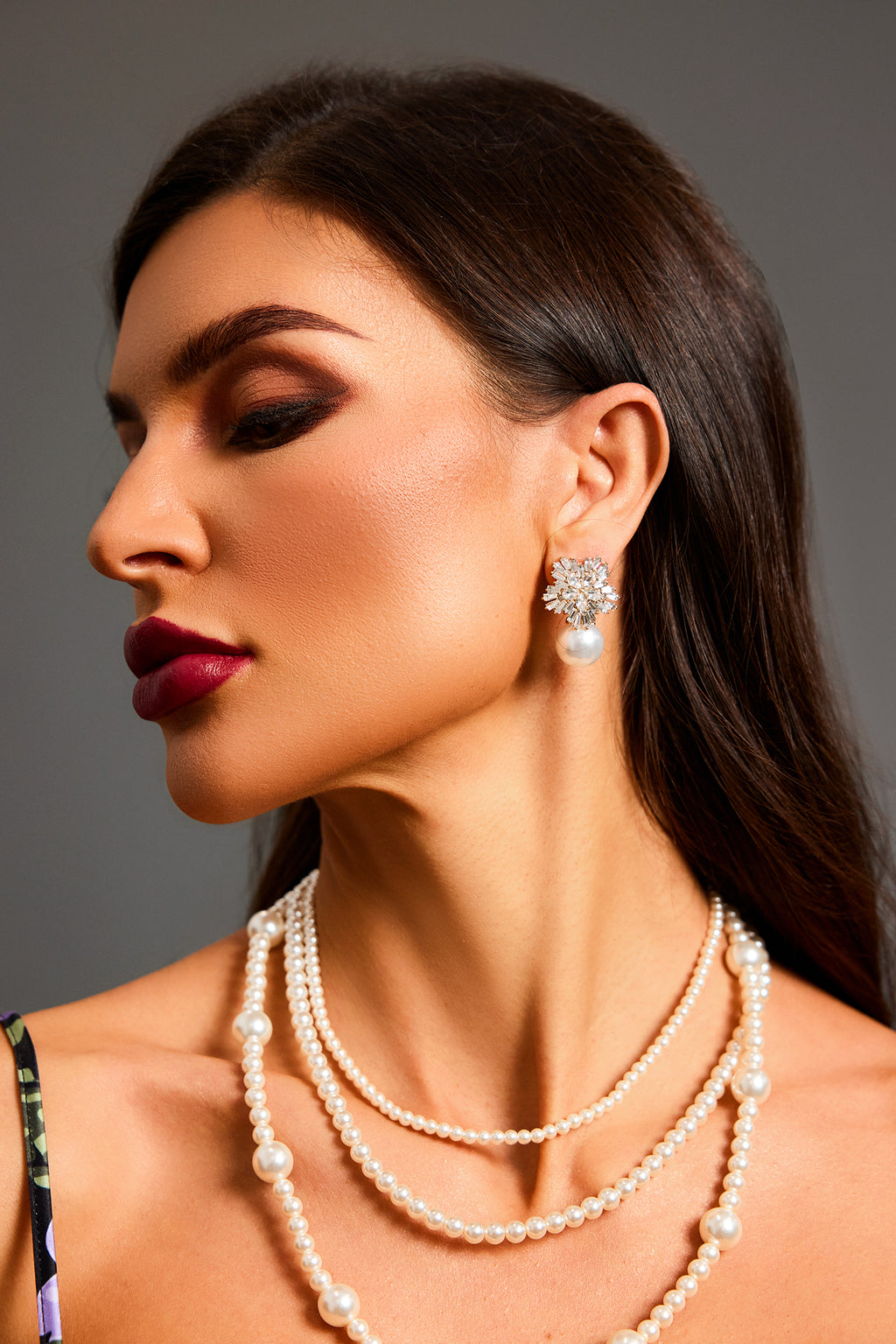 Zaha Diamond Pearl Earrings	