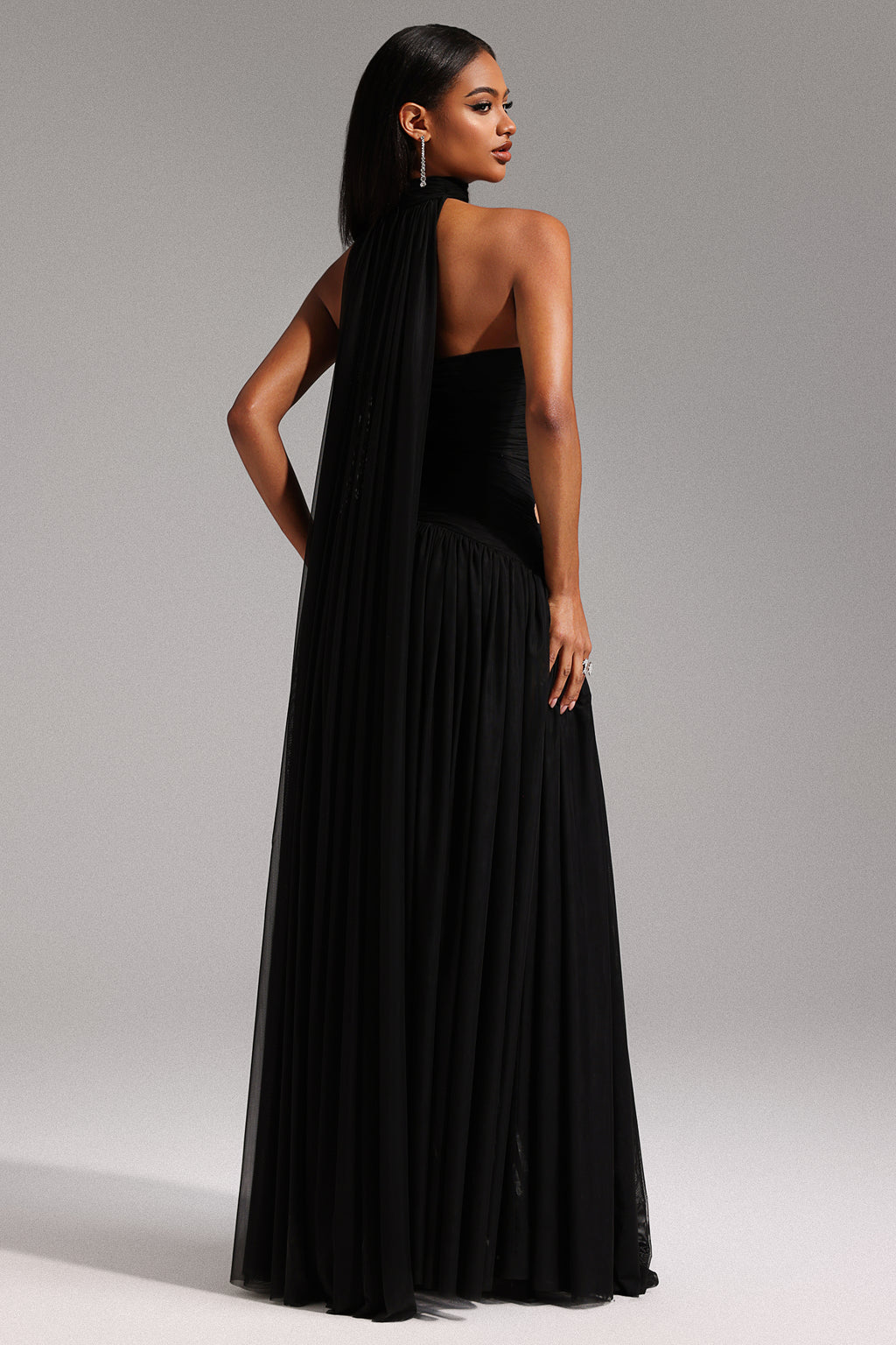 Neal Sleeveless Hollow Out Maxi Dress	
