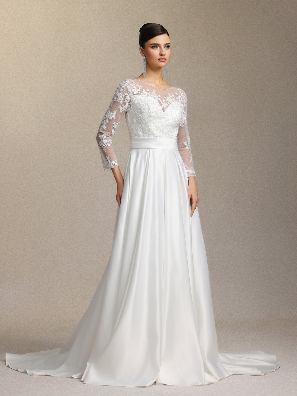 Derlyn Round-neck long-sleeved lace maxi wedding dress	