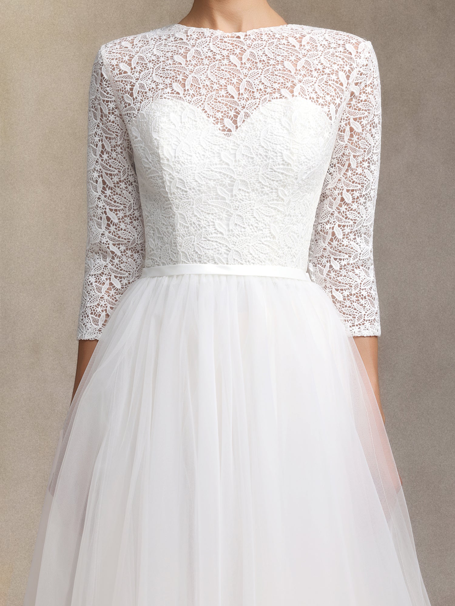 Lace tulle long-sleeved long-length wedding dress	