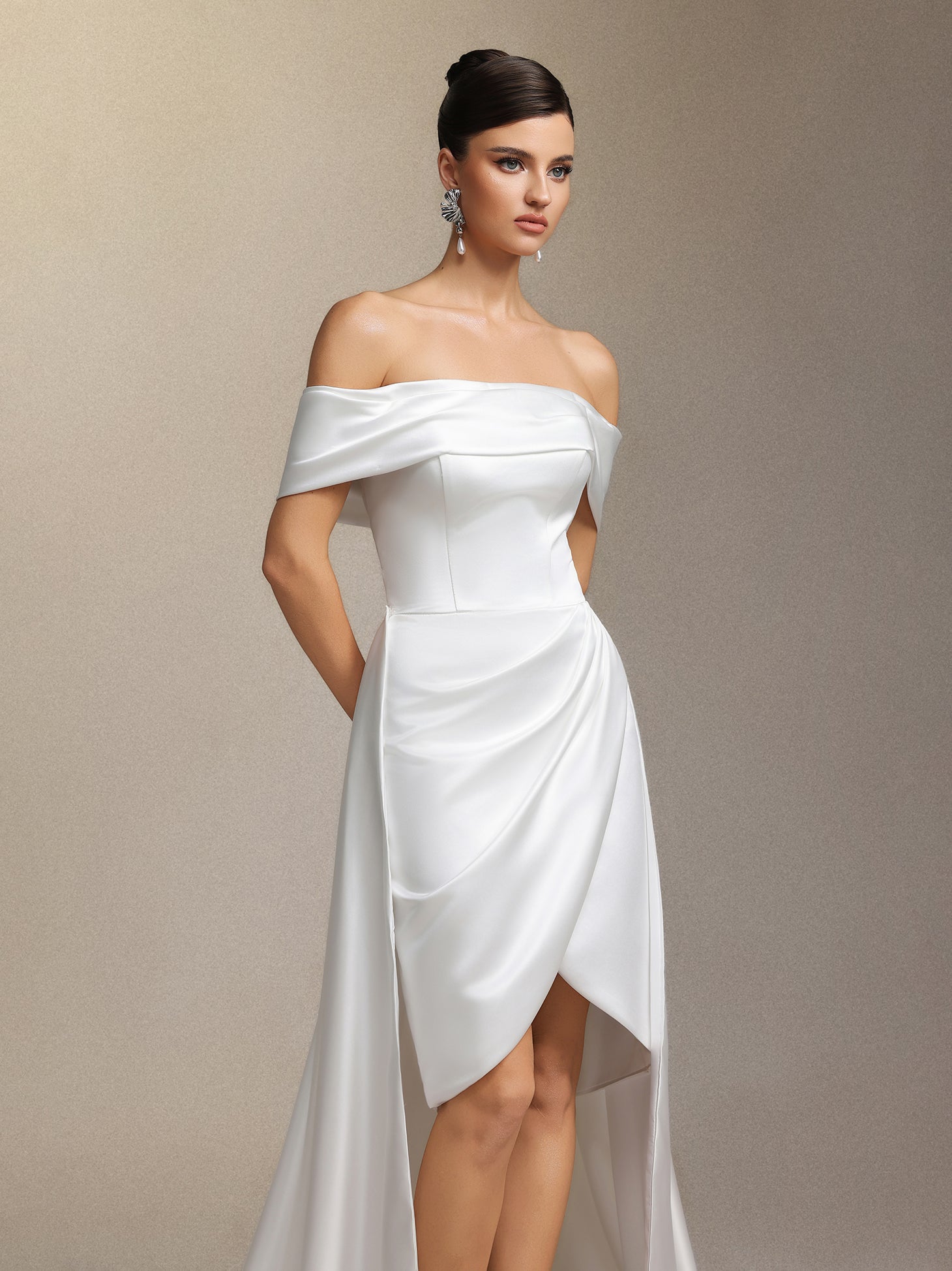 Marris One-shoulder detachable maxi wedding dress	