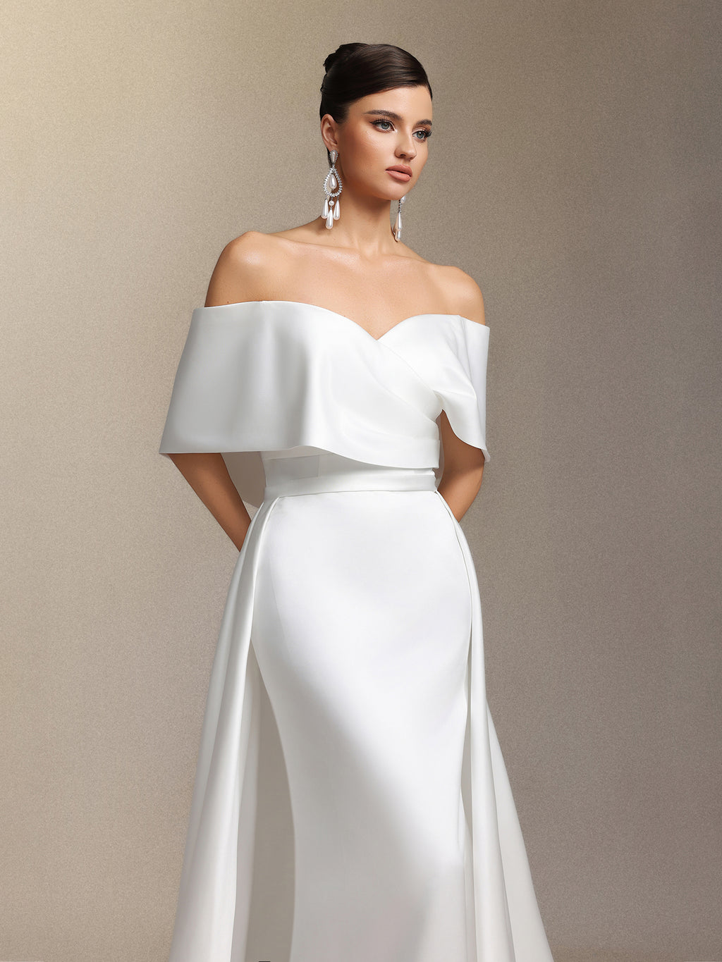 Quinta One-shoulder fish tail maxi wedding dress	