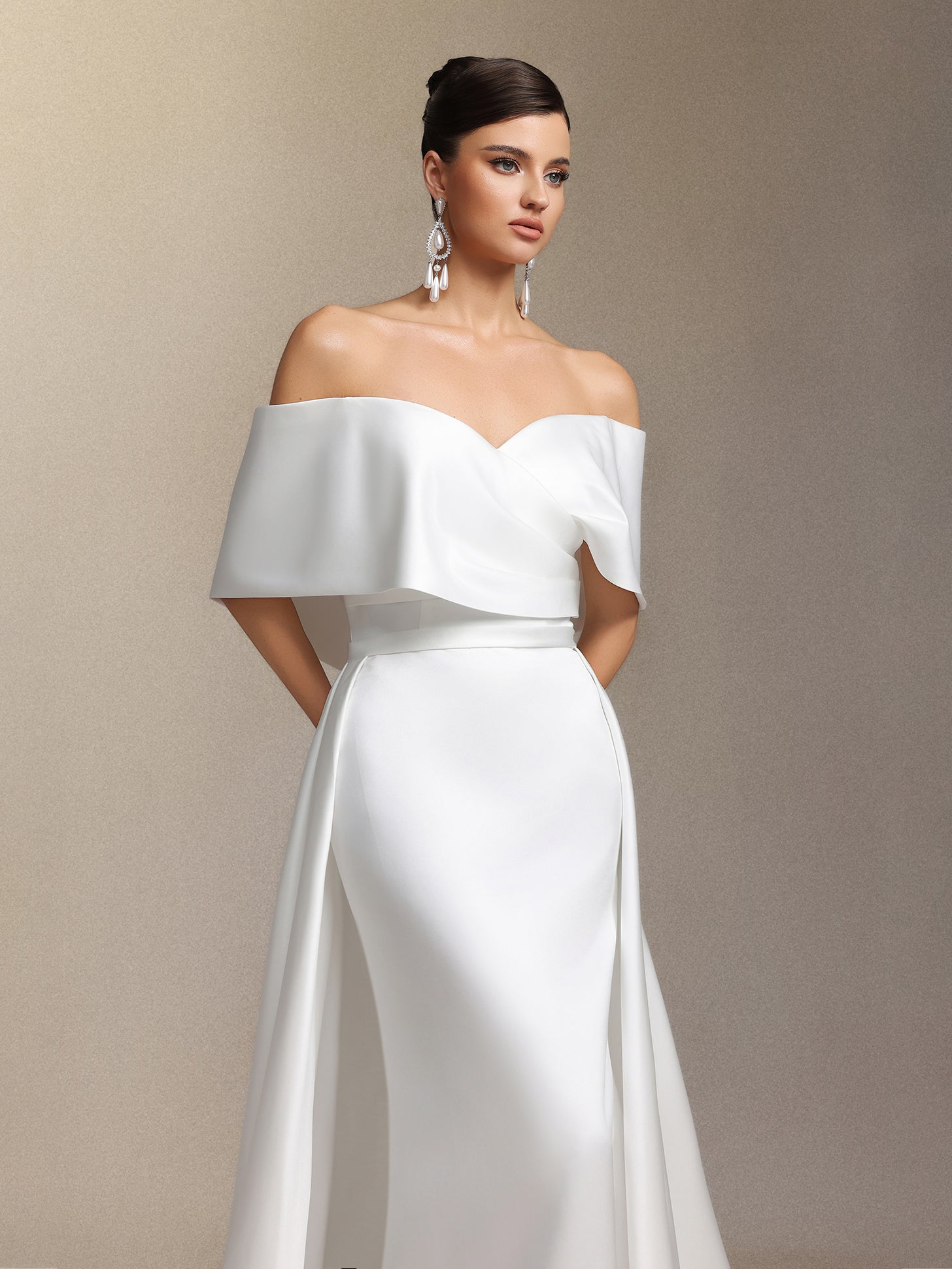 Quinta One-shoulder fish tail maxi wedding dress	