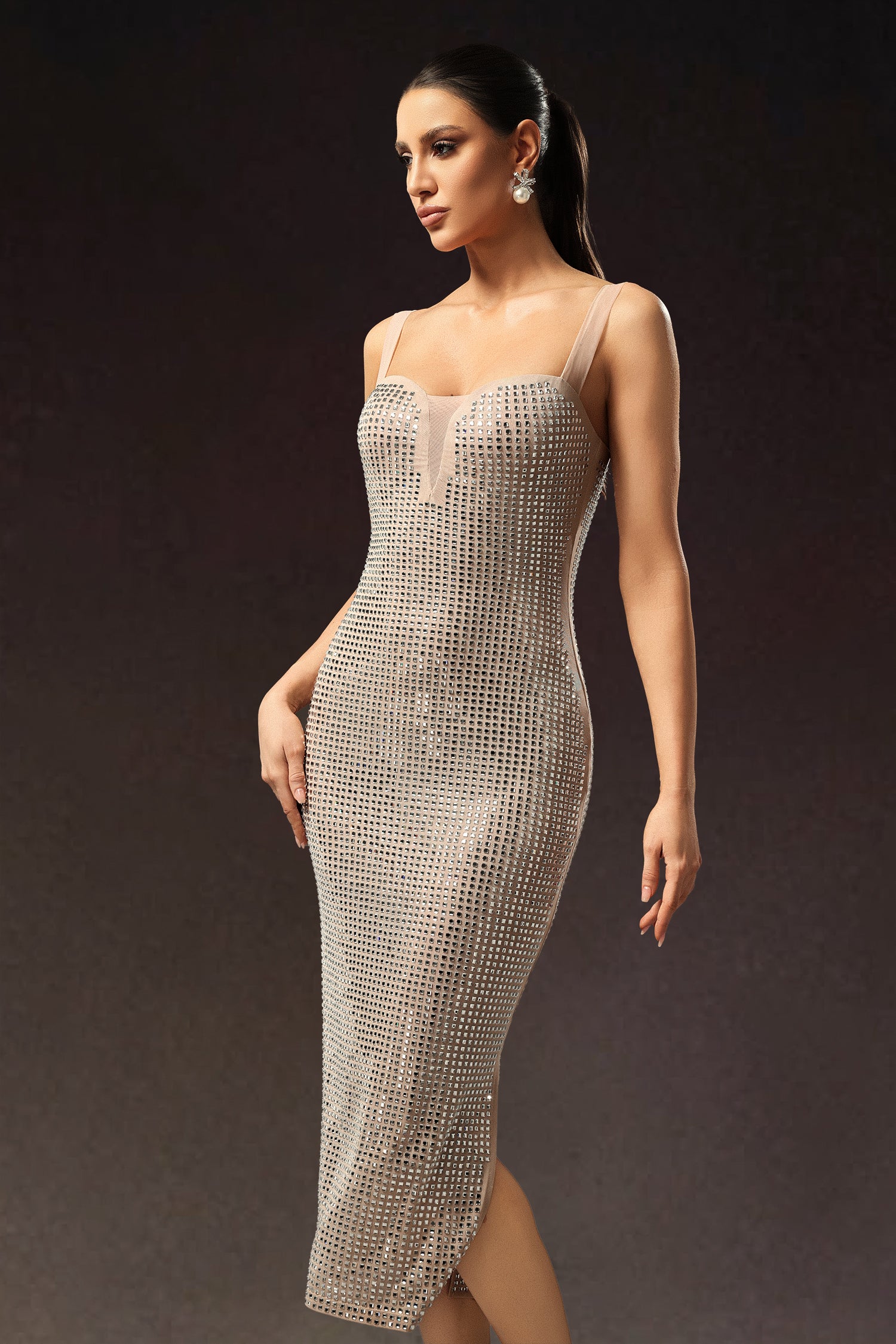 Logan Sleeveless Diamond Midi Dress	