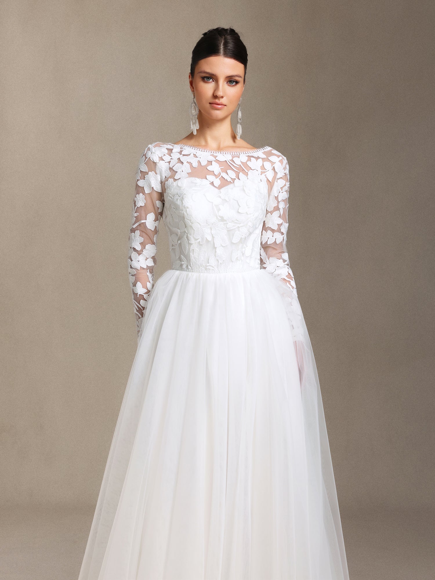 Gilda Long sleeves LaceMesh yarn Trailing maxi wedding dress	