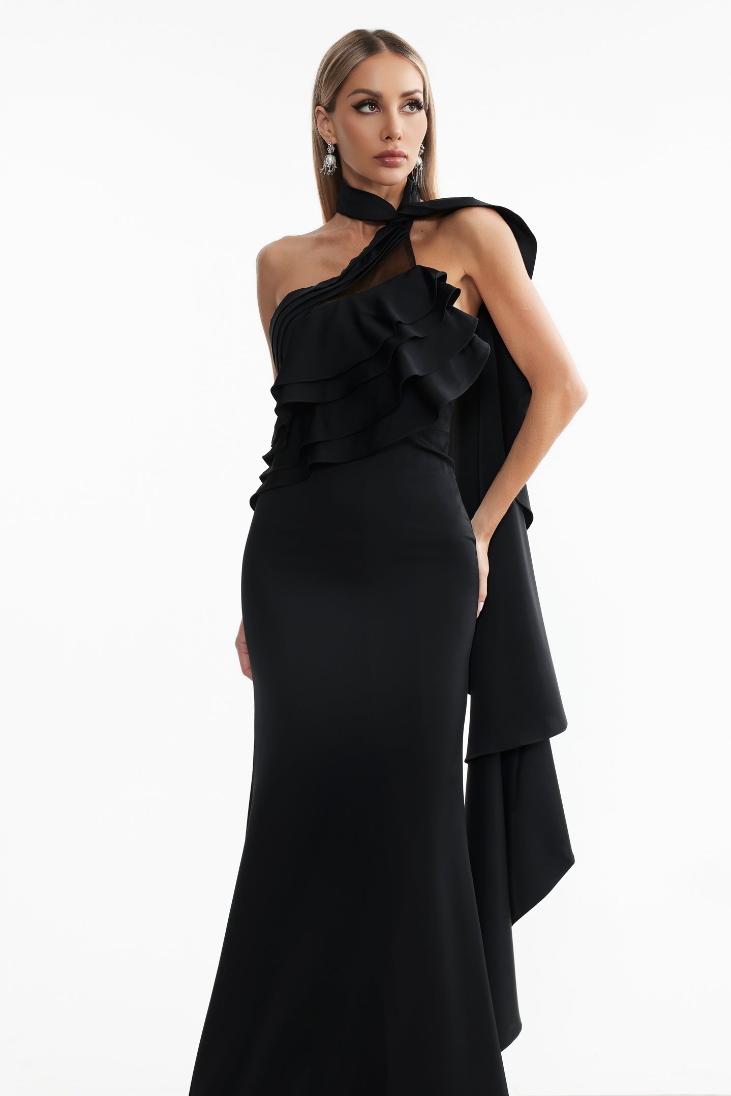 Willa Sleeveless Halter Flounce Maxi Dress	