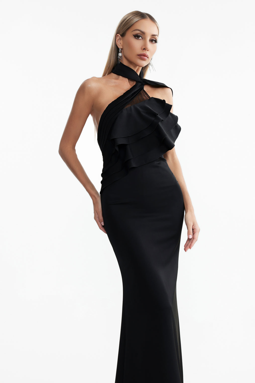 Willa Sleeveless Halter Flounce Maxi Dress	