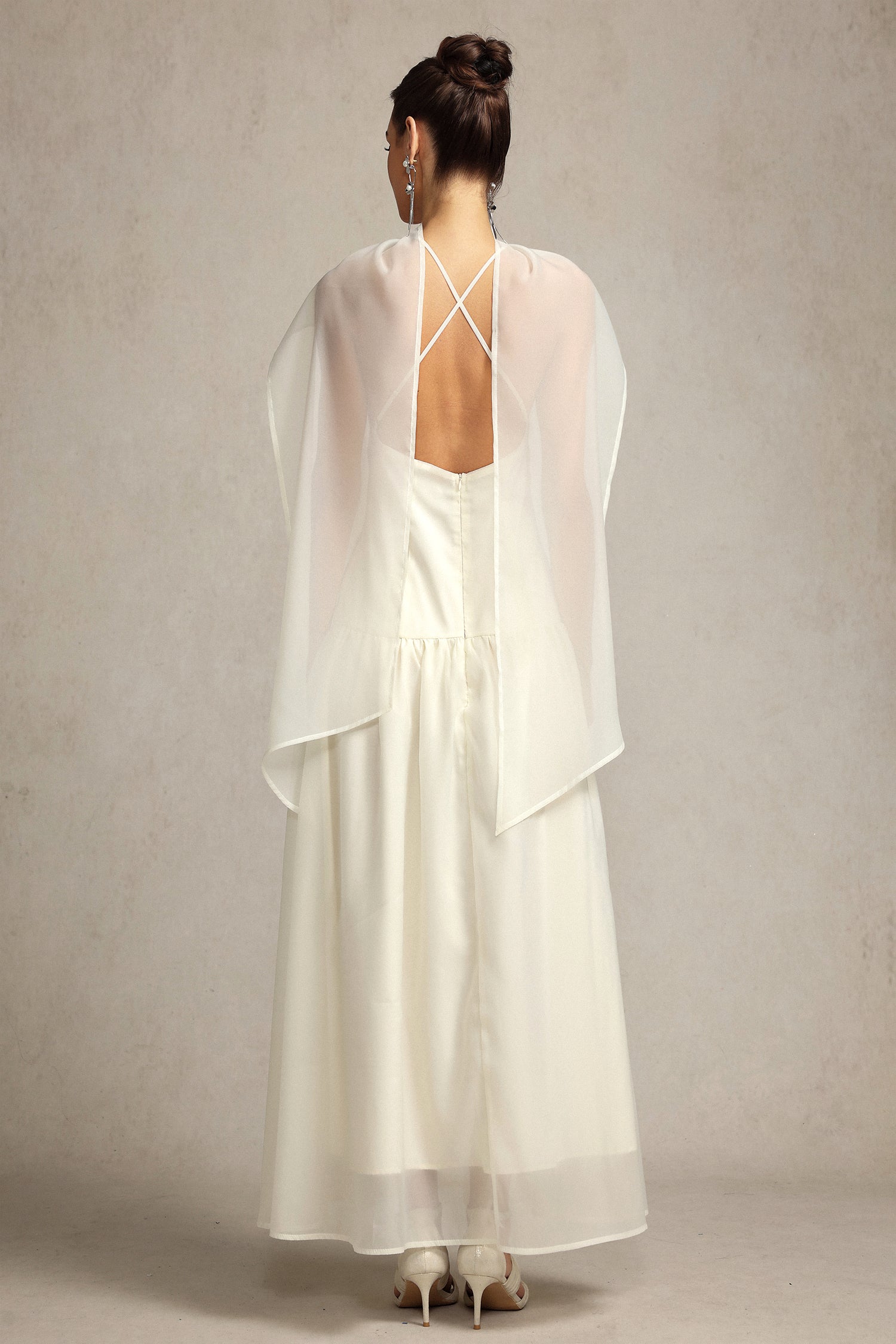 Omega Sleeveless Streamer Maxi Dress	