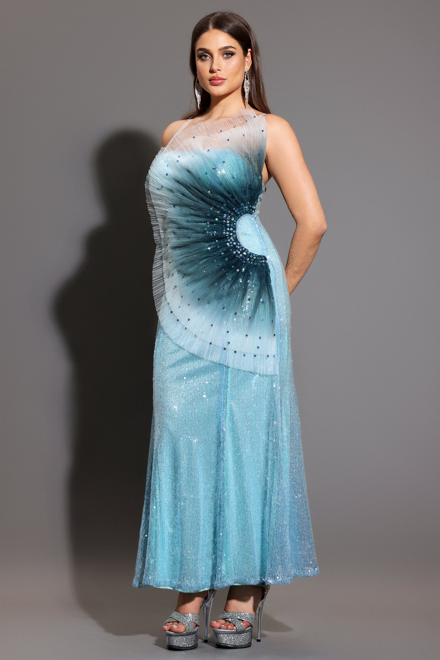 Kiwis Sleeveless Fish Tail Sequins Maxi Dress	