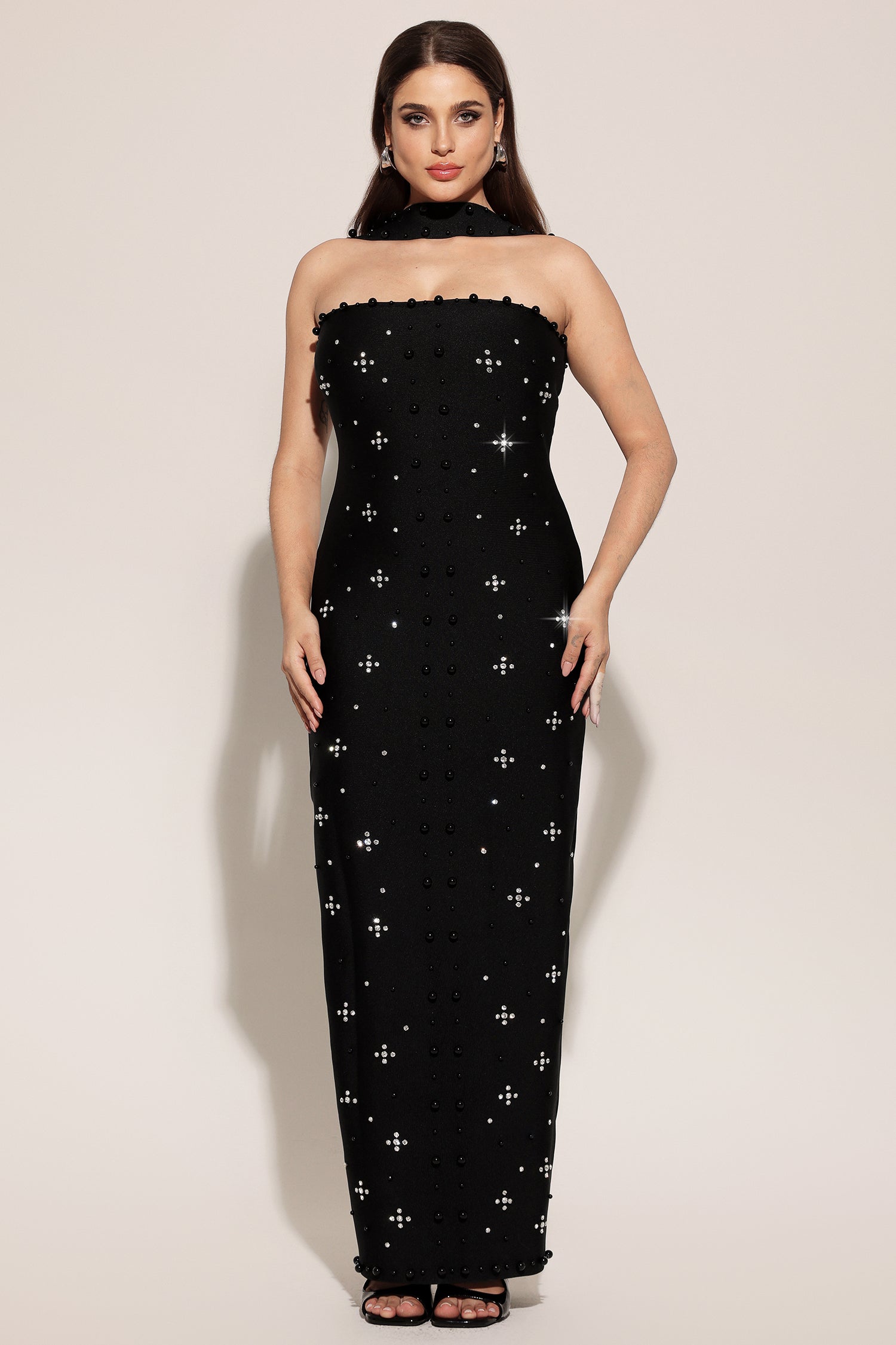 Nesya Sleeveless Pearl Bandage Maxi Dress	