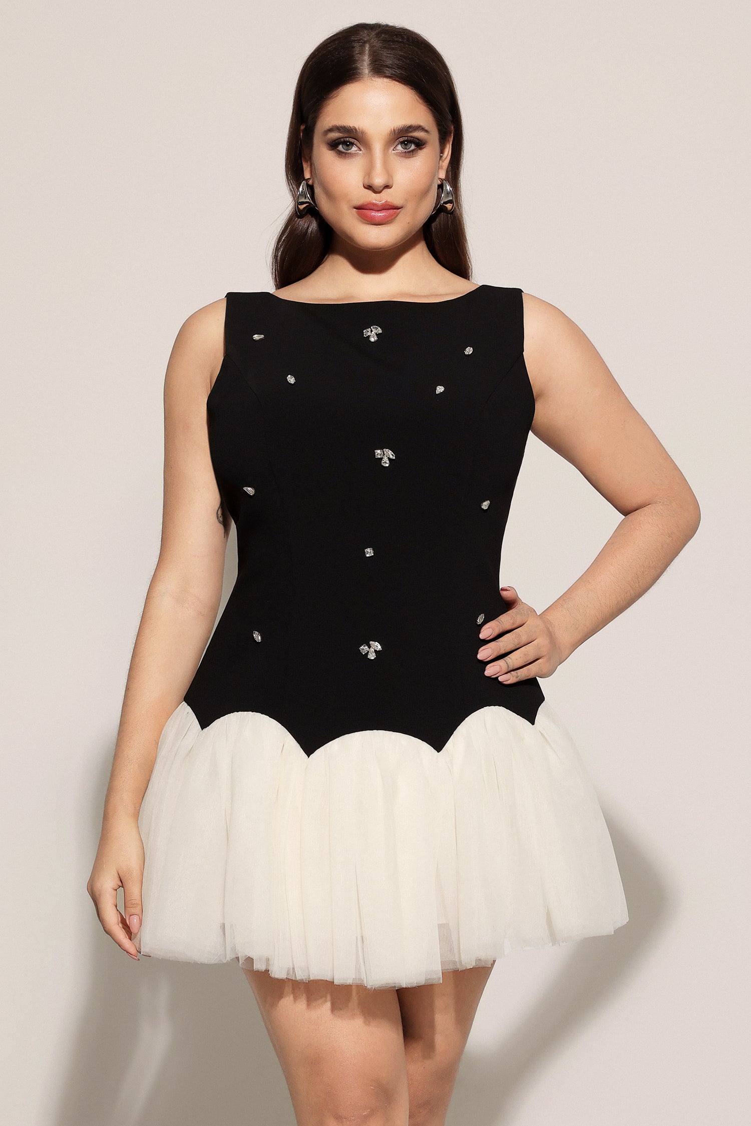 Salamo Sleeveless Diamond Mini Dress	