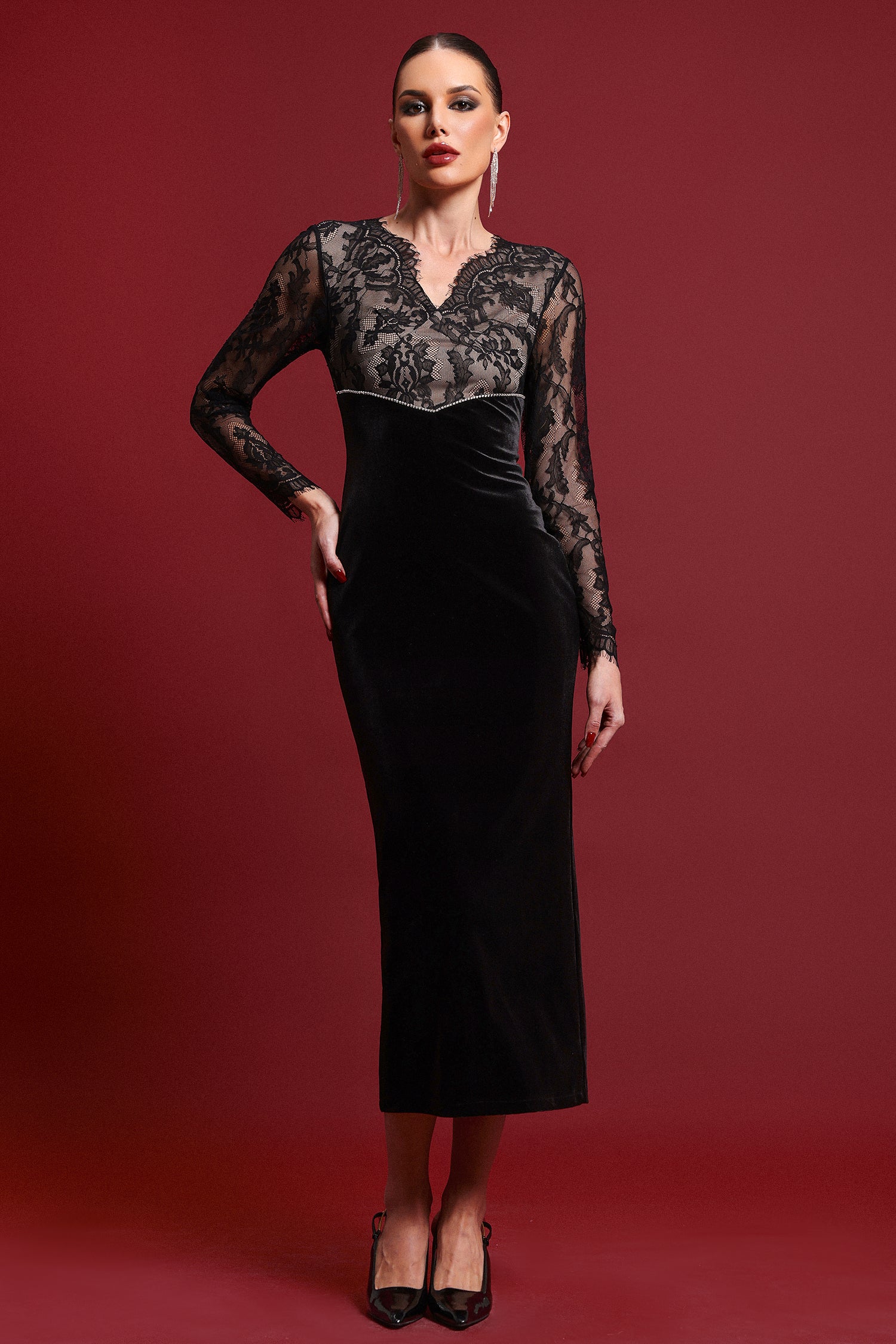 Lotta Sexy Contour V Neck Long Sleeve Lace Velvet Maxi Dress	