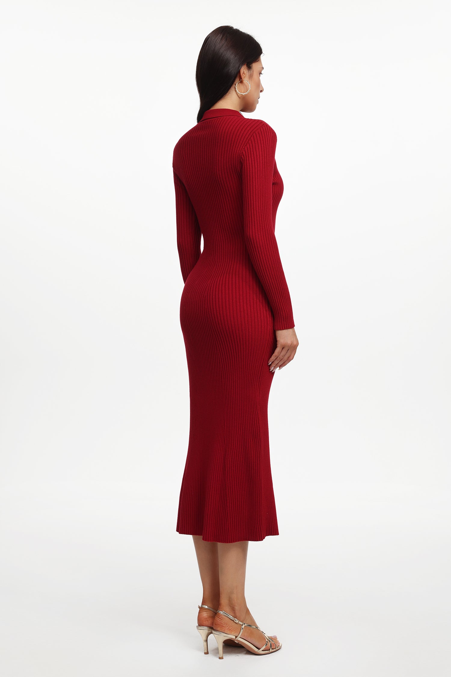 Morwenna Elegant Contour Long Sleeve Pearl Knit Maxi Dress	