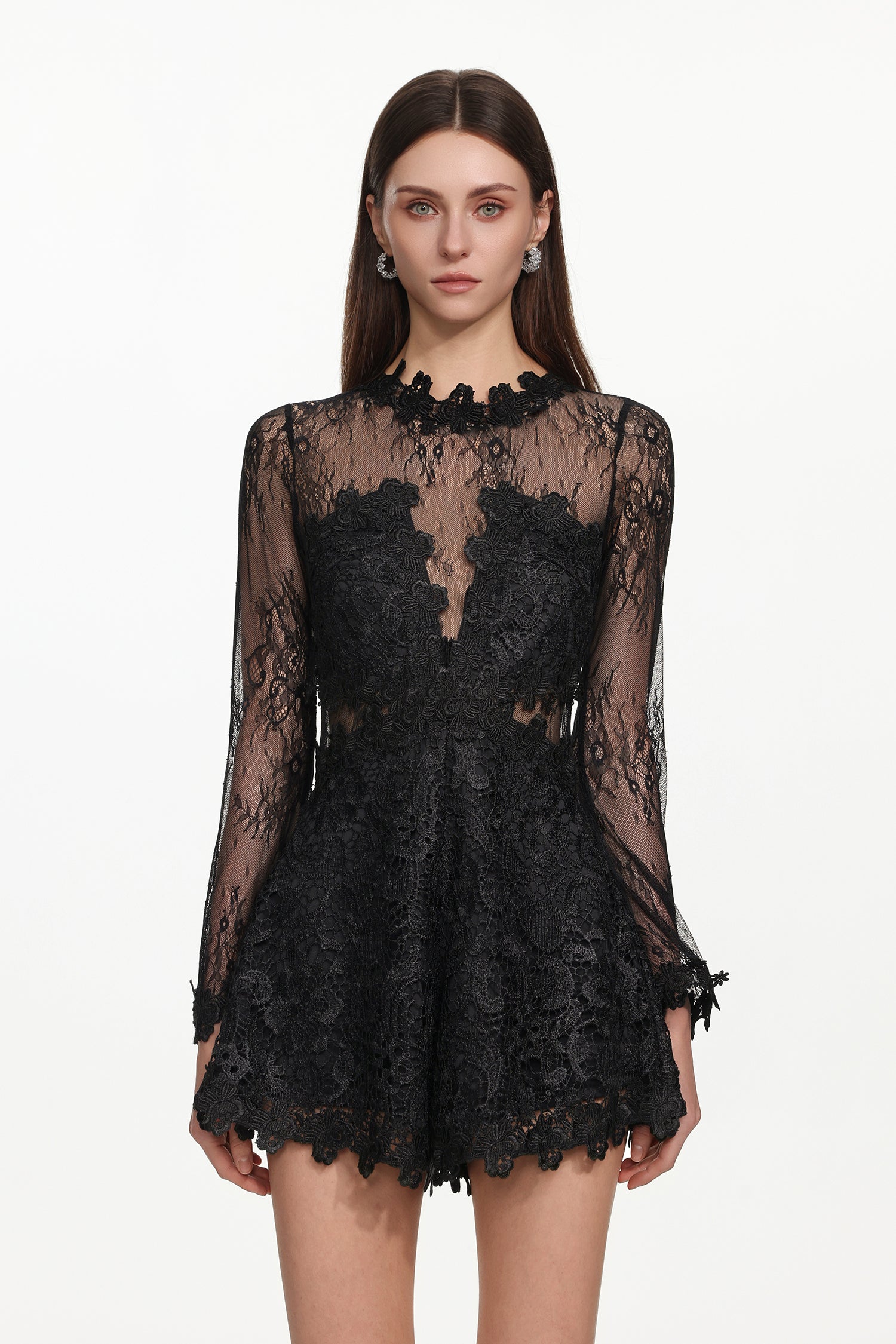 Willa Elegant Contour Long Sleeve Lace Romper	