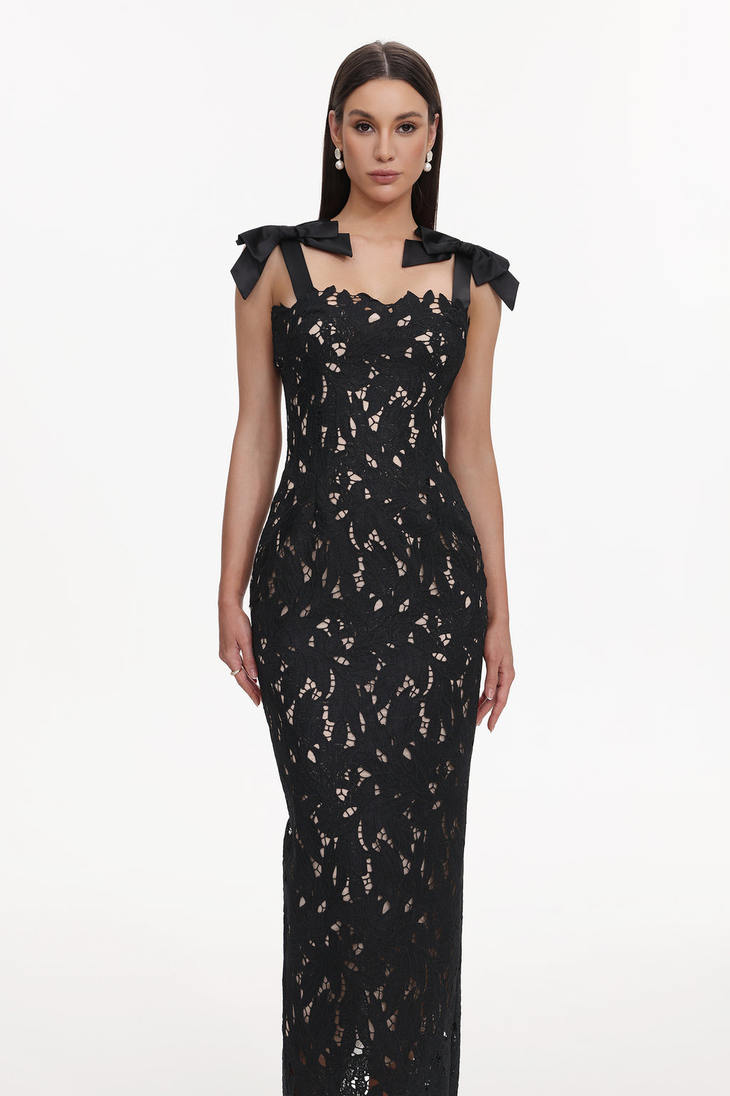 Lucretia Sleeveless Lace Bow Maxi Dress	