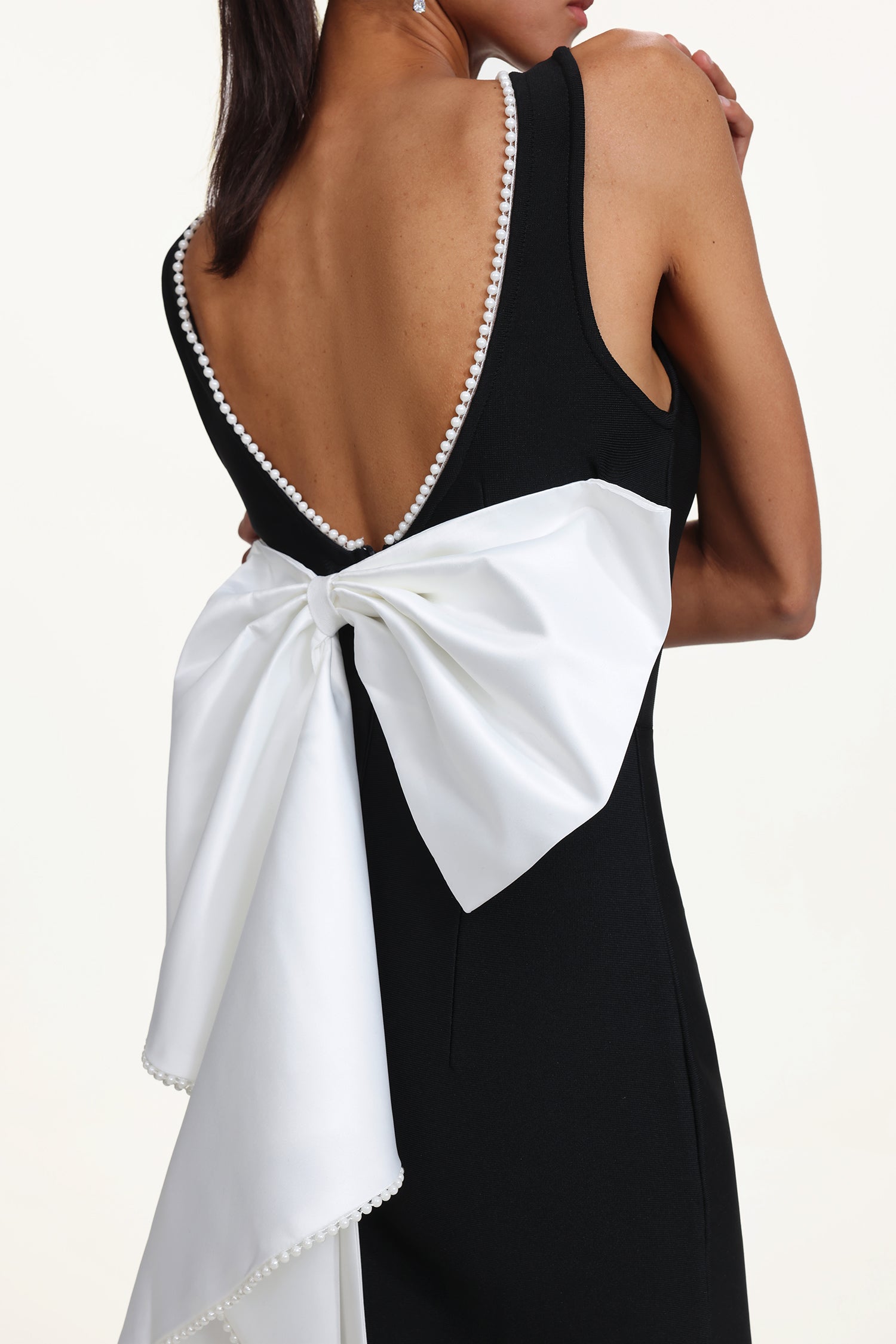 Sakude Elegant Contour Sleeveless Open Back Pearl Bow Maxi Dress	