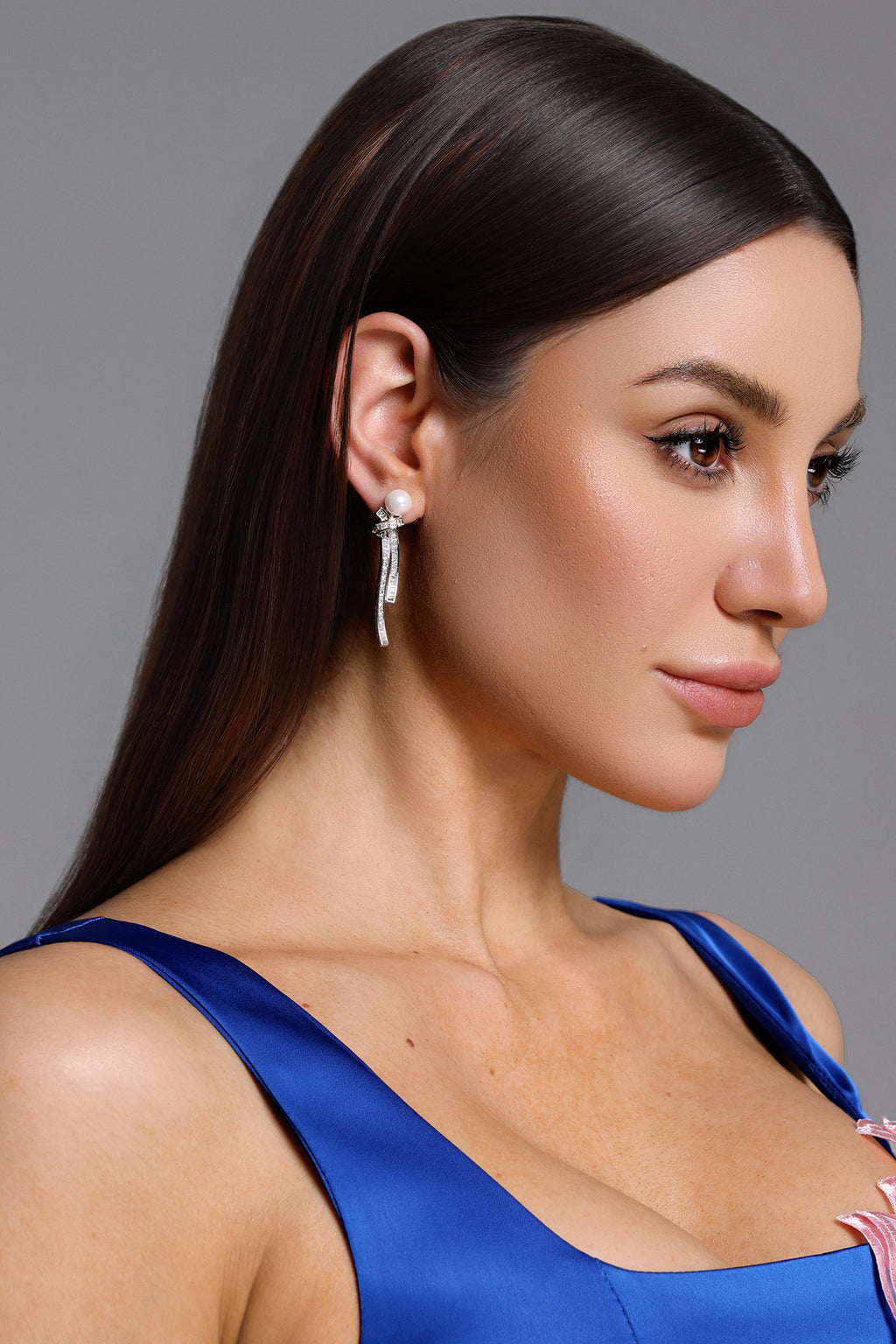 Sydney Bow Pearl Diamond Earrings	