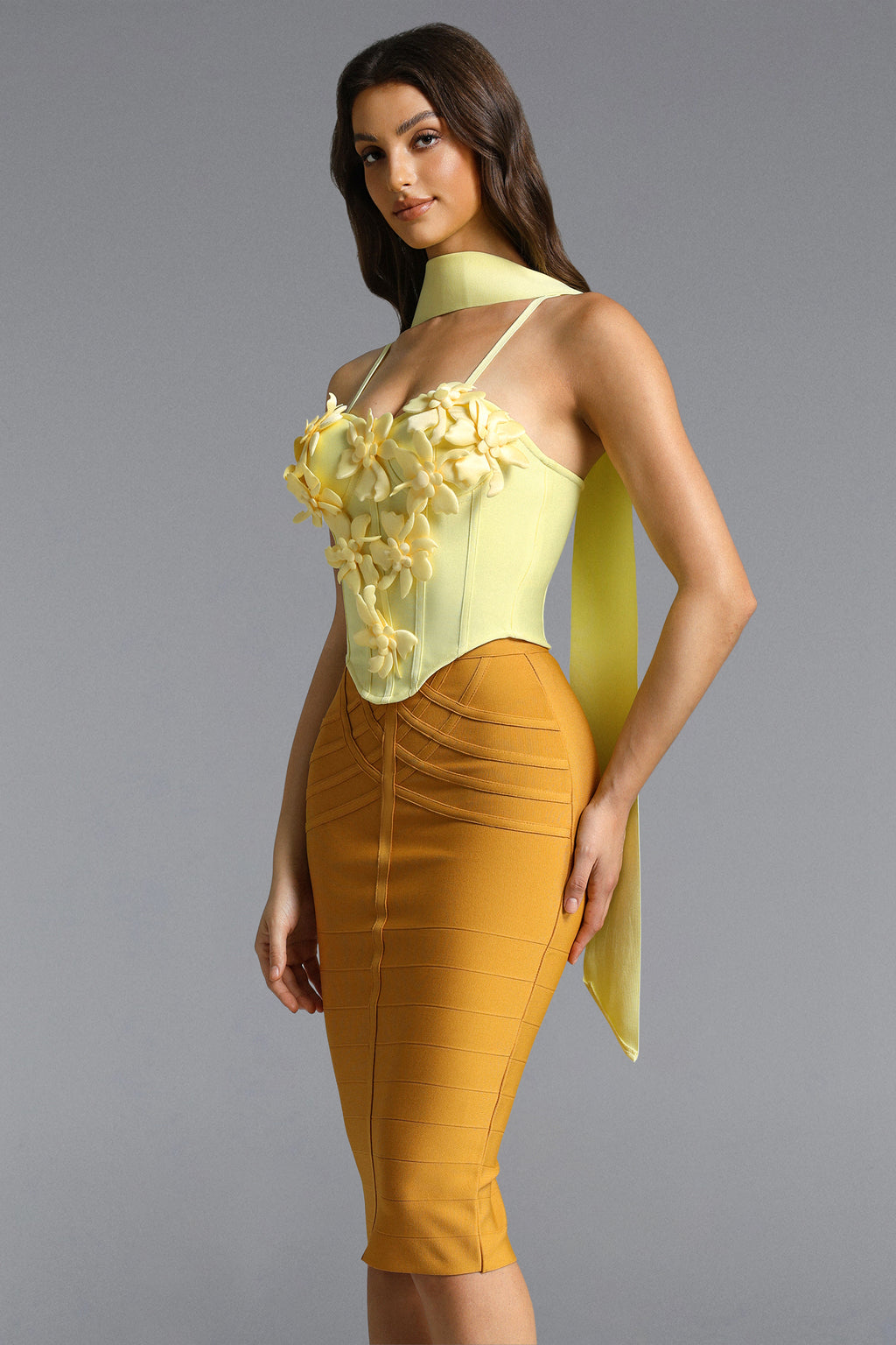 Sada Sexy Contour Flower Ribbon Bandage Top	
