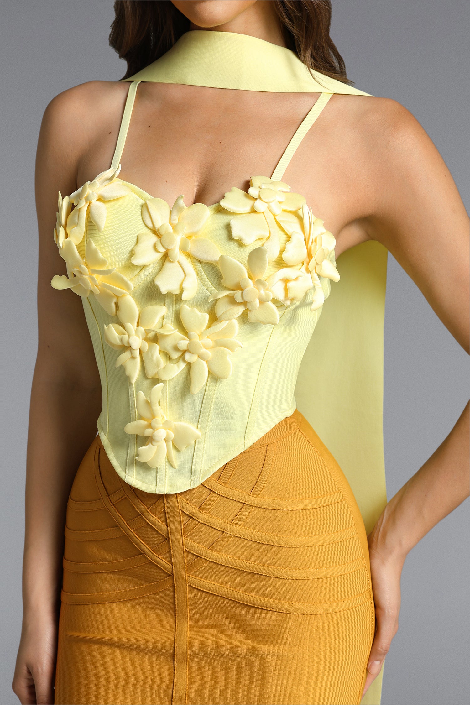 Sada Sexy Contour Flower Ribbon Bandage Top	