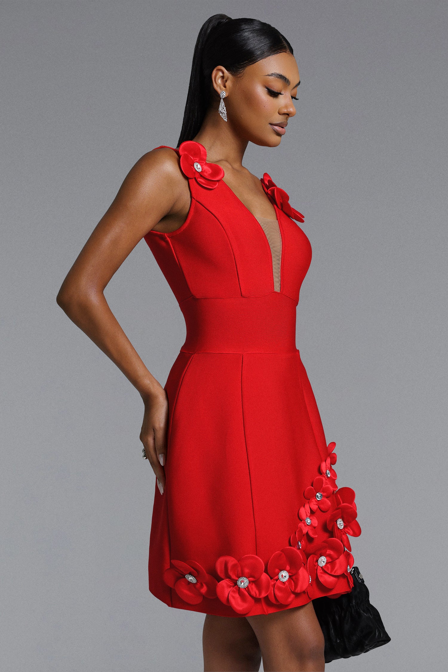 Juyce Romantic Contour Deep V Floral Bandage Mini Dress	
