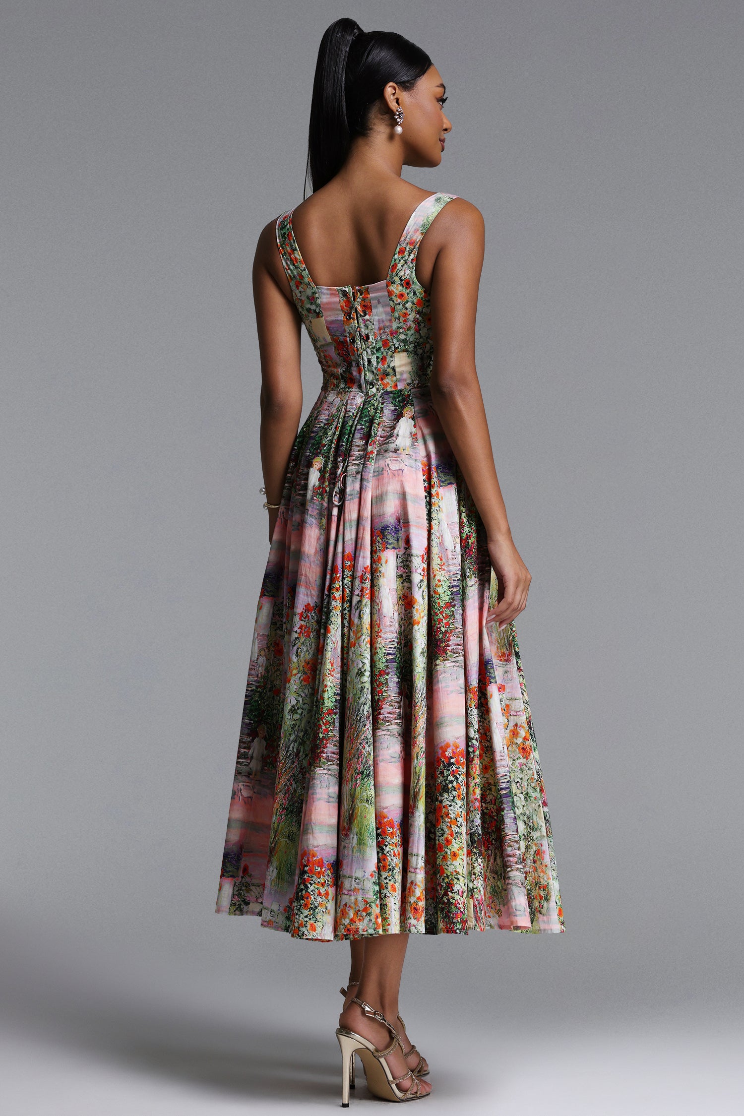 Maliya Classic Tailored Floral Print Maxi Dress	