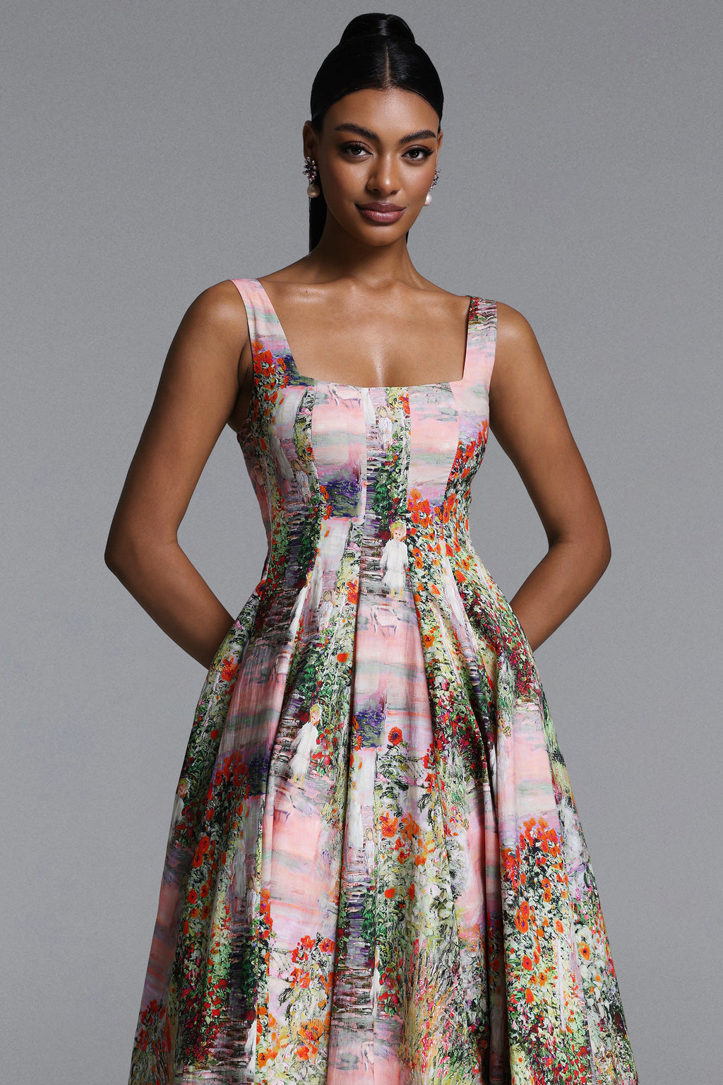 Maliya Classic Tailored Floral Print Maxi Dress	