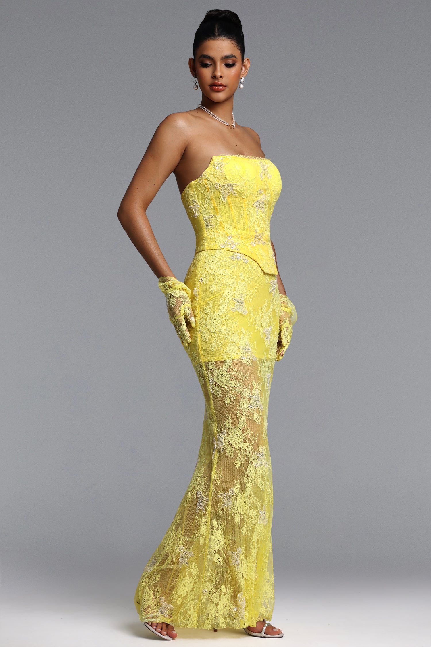 Oiala Romantic Contour Strapless Lace Corset Maxi Dress	