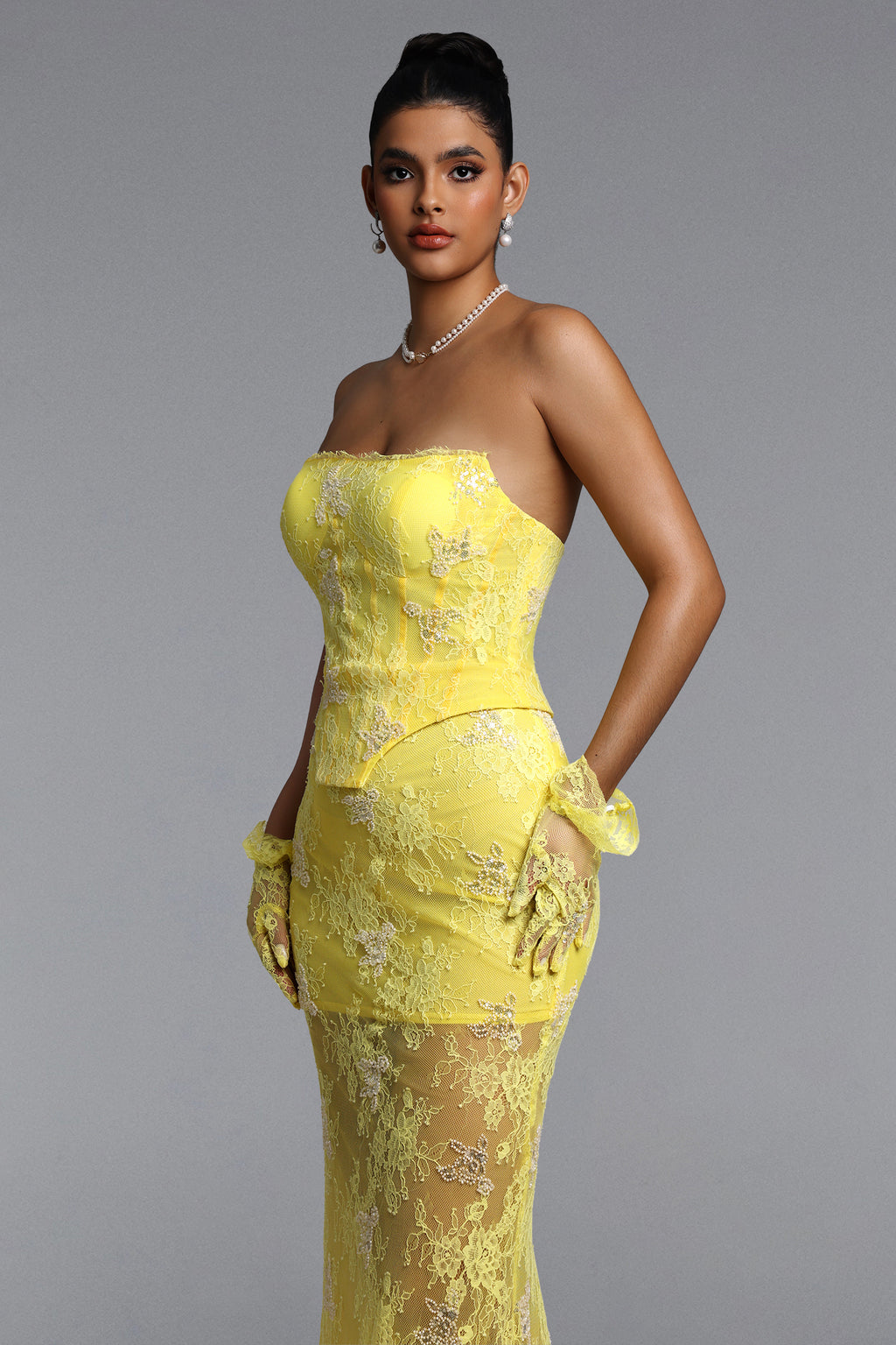 Oiala Romantic Contour Strapless Lace Corset Maxi Dress	