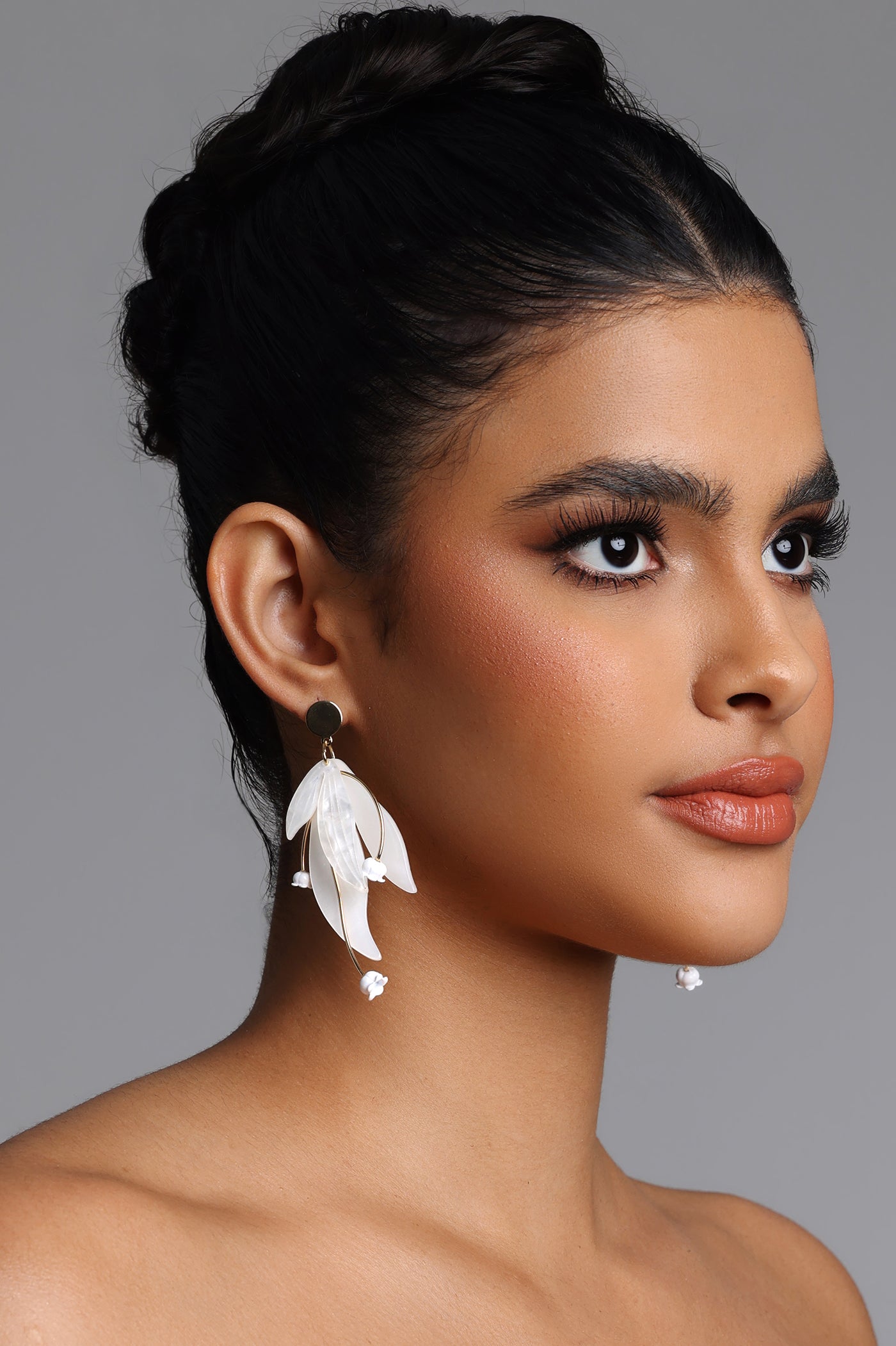 Pale Resin Leaf  Flower Earrings	