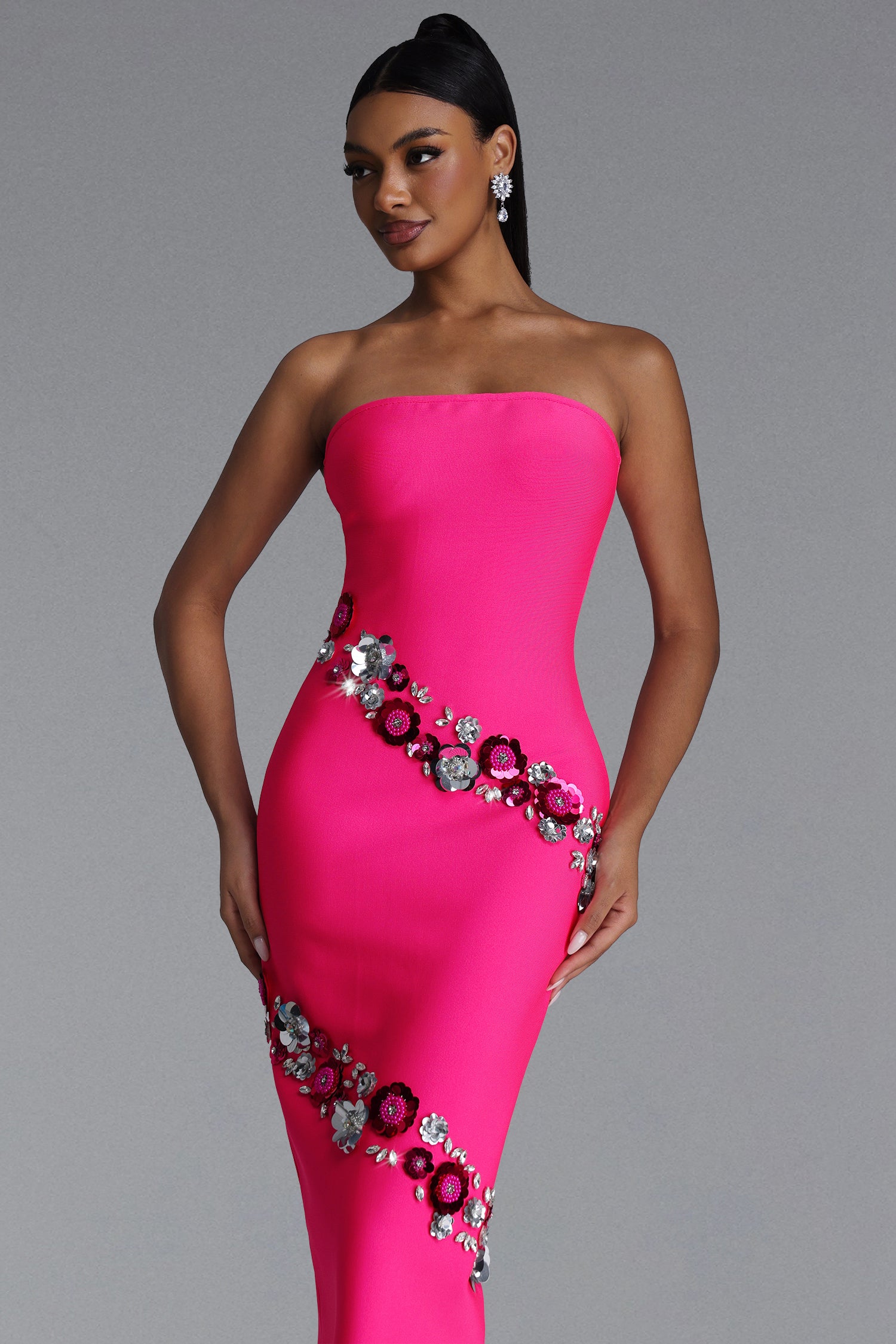 Valo Romantic Contour Strapless Sequin Floral Bandage Maxi Dress	