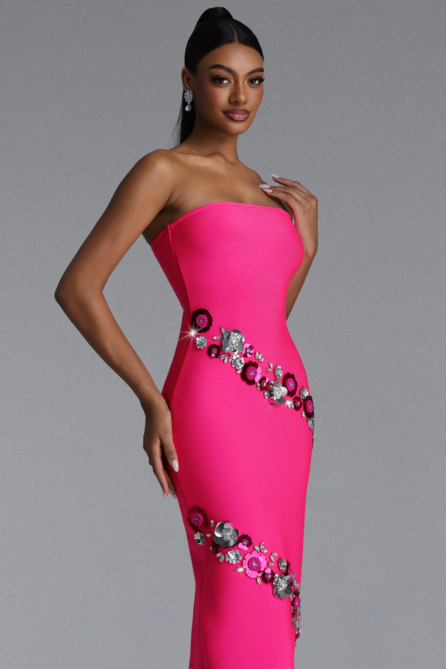 Valo Romantic Contour Strapless Sequin Floral Bandage Maxi Dress	