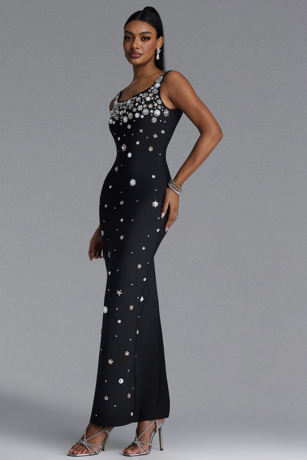 Jellay Glamorous Contour Rhinestone Buttoned Bandage Maxi Dress	