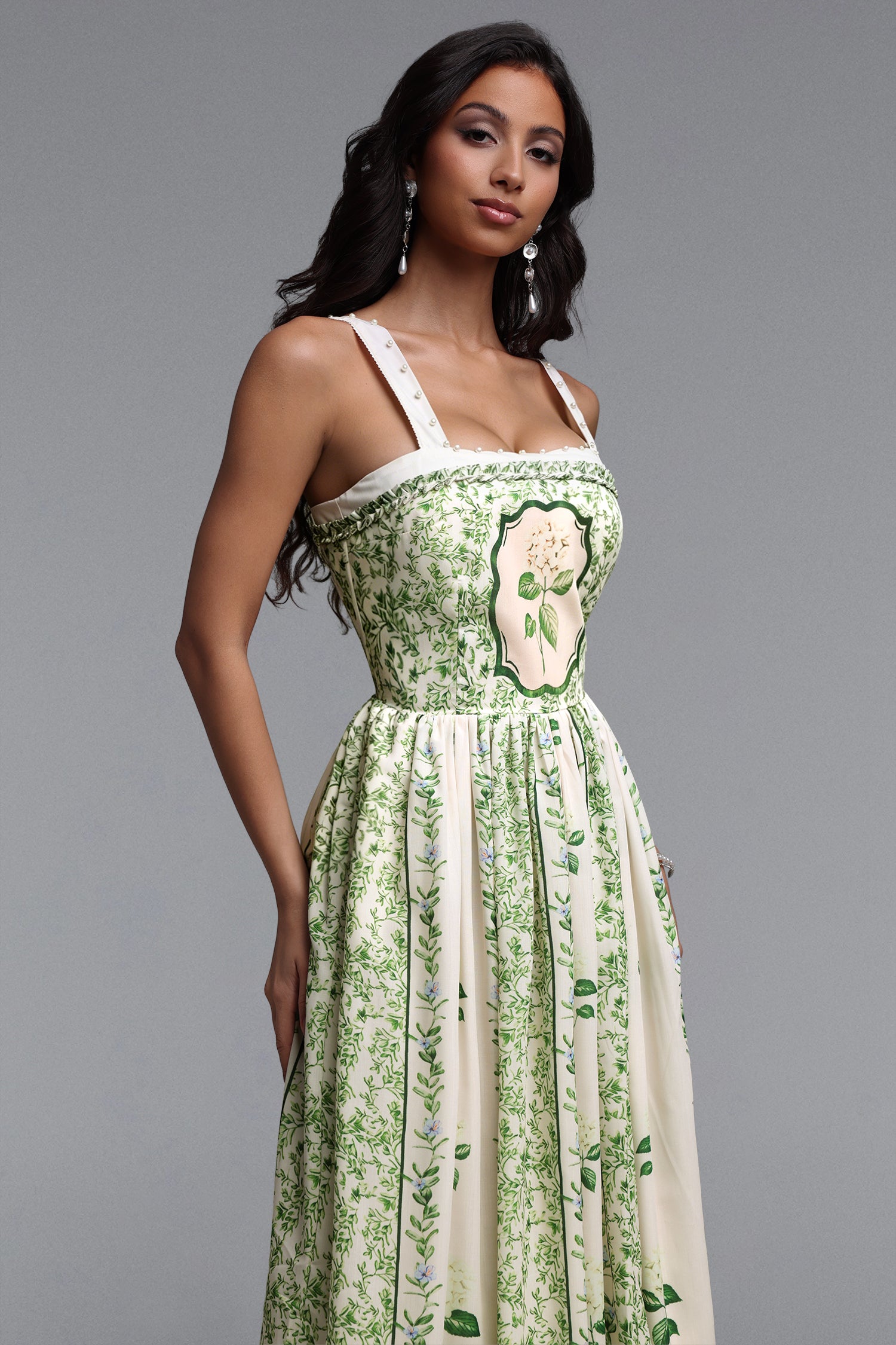 Sloan Resort Flowy Sleeveless Floral Print Woven Maxi Dress	