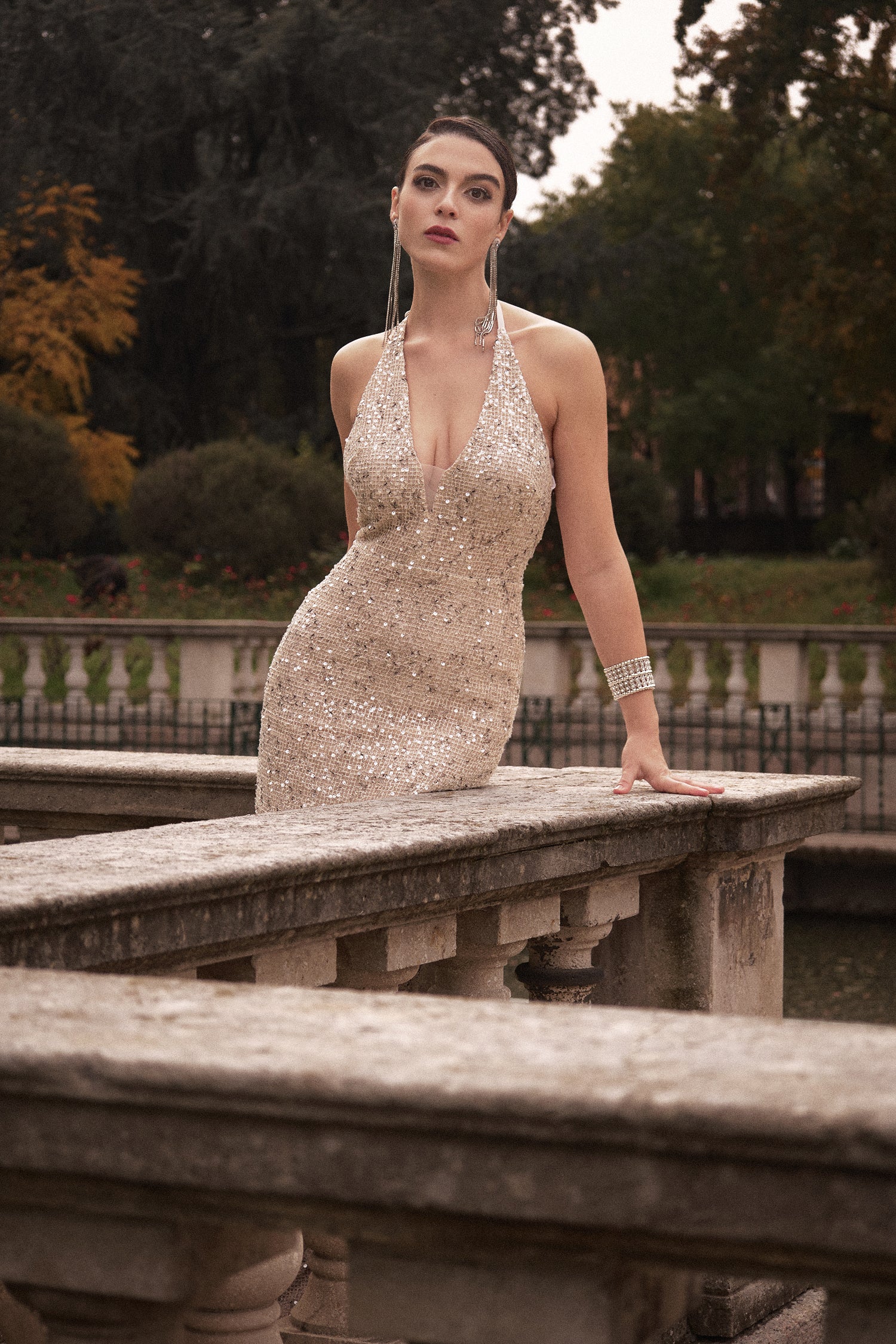 Ibbie Halter Sleeveless V-Neck Diamond Maxi Dress	