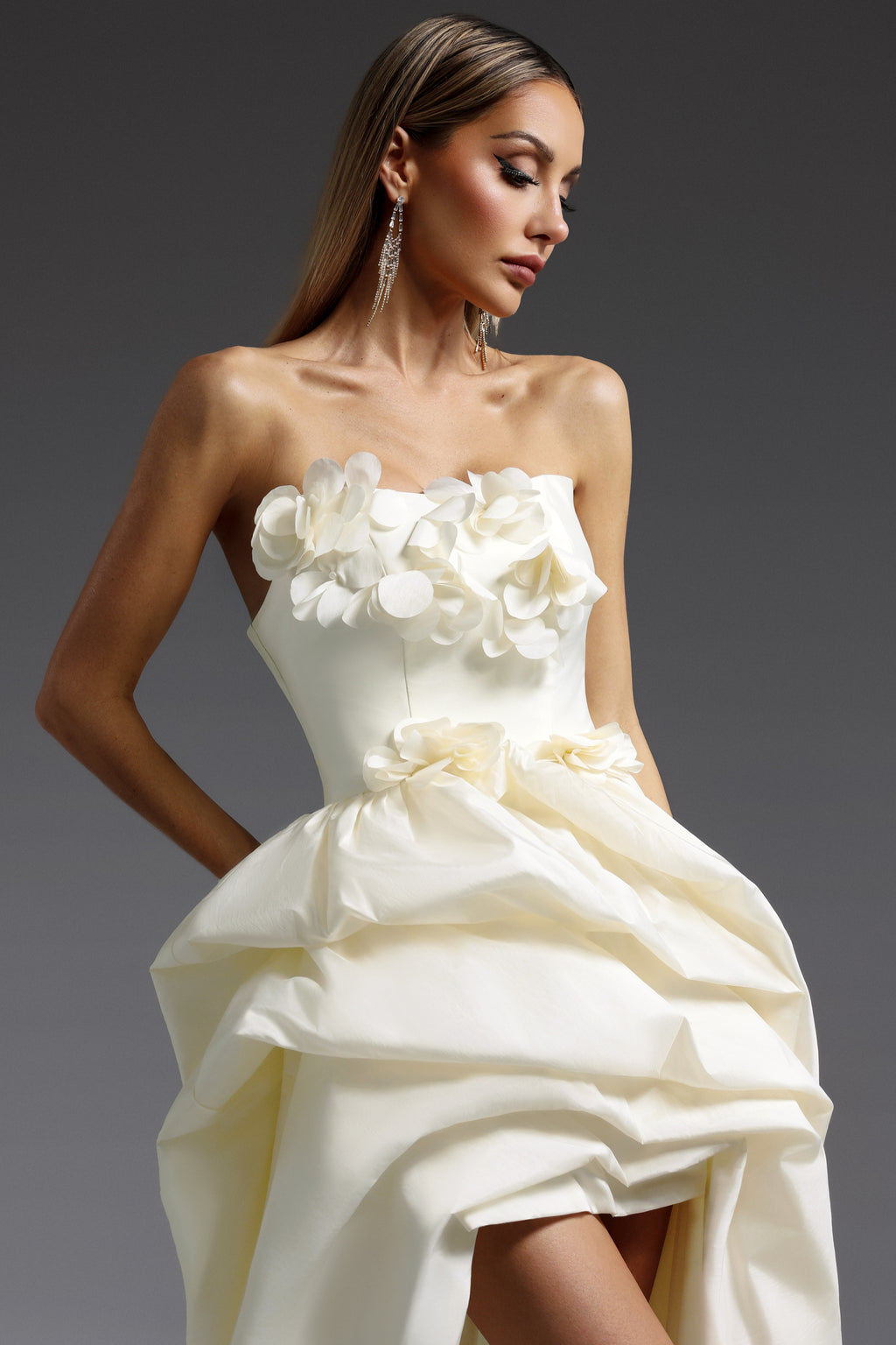 Tabitha Sleeveless Flowers Trailing Maxi Dress	