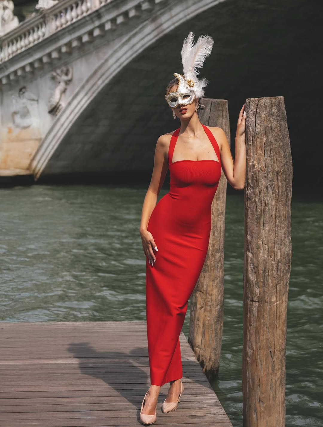 Rosee Sleeveless Bandage Midi Dress	