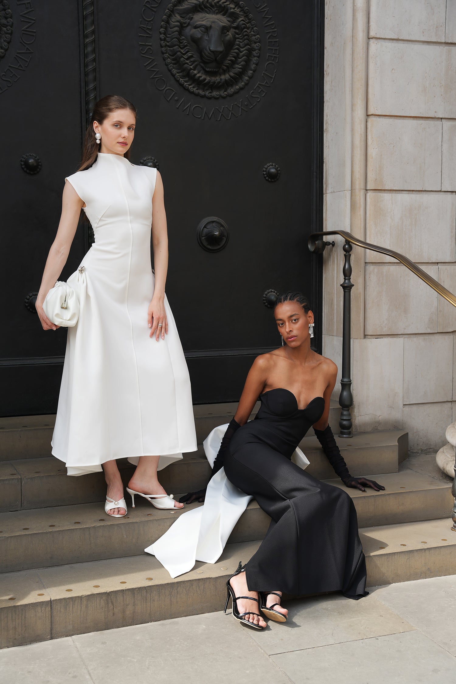 Paca Choker Sleeveless Maxi Dress	