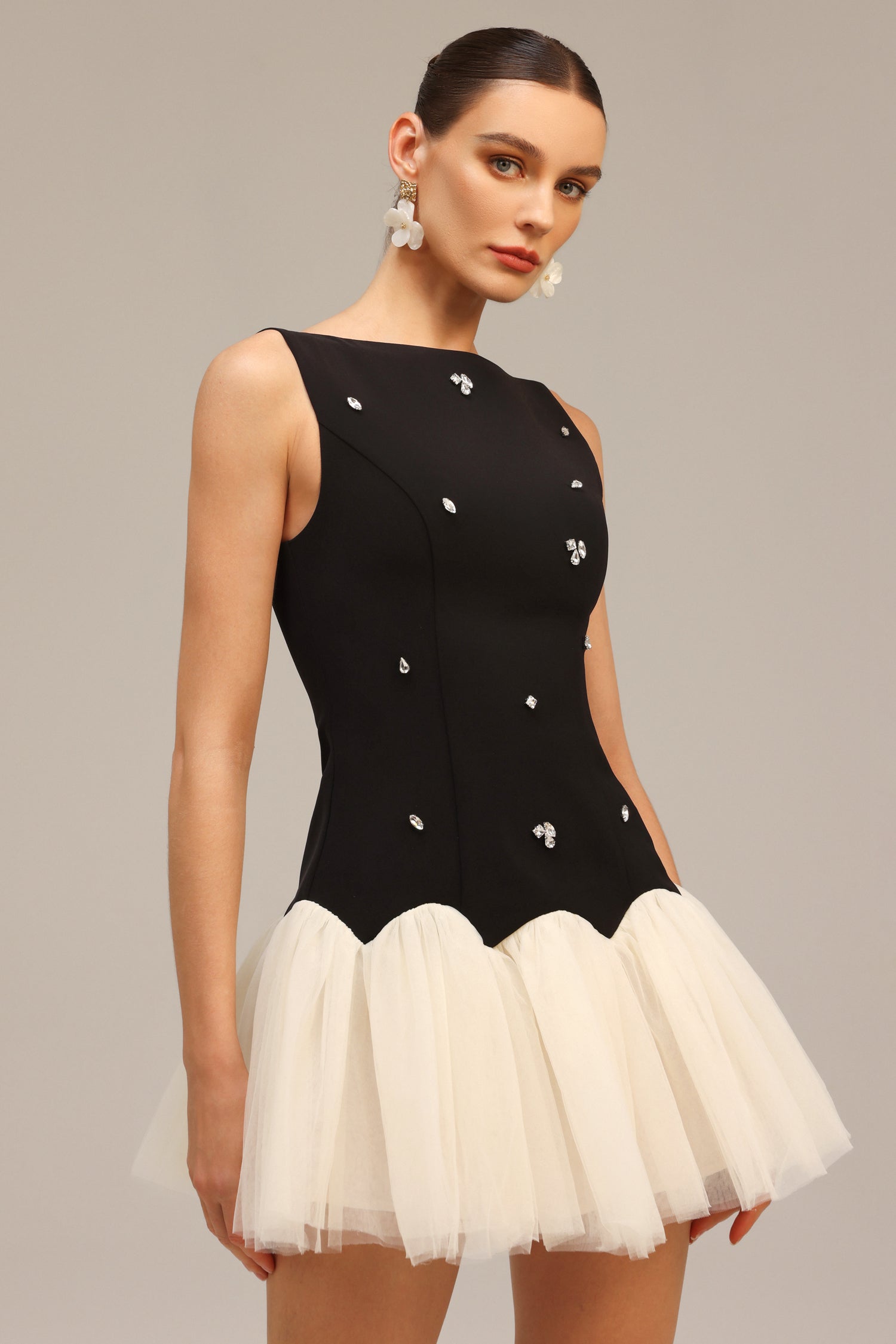 Salamo Sleeveless Diamond Mini Dress	